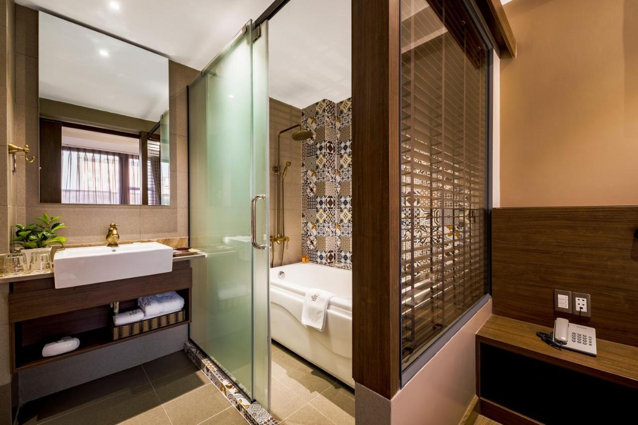 הו צ'י מין סיטי Sunflower Luxury Hotel מראה חיצוני תמונה