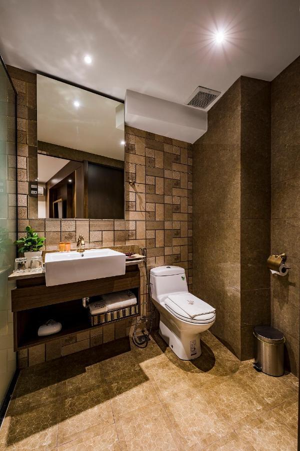 הו צ'י מין סיטי Sunflower Luxury Hotel מראה חיצוני תמונה