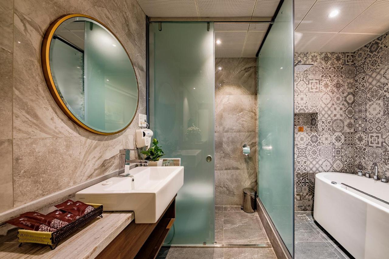 הו צ'י מין סיטי Sunflower Luxury Hotel מראה חיצוני תמונה