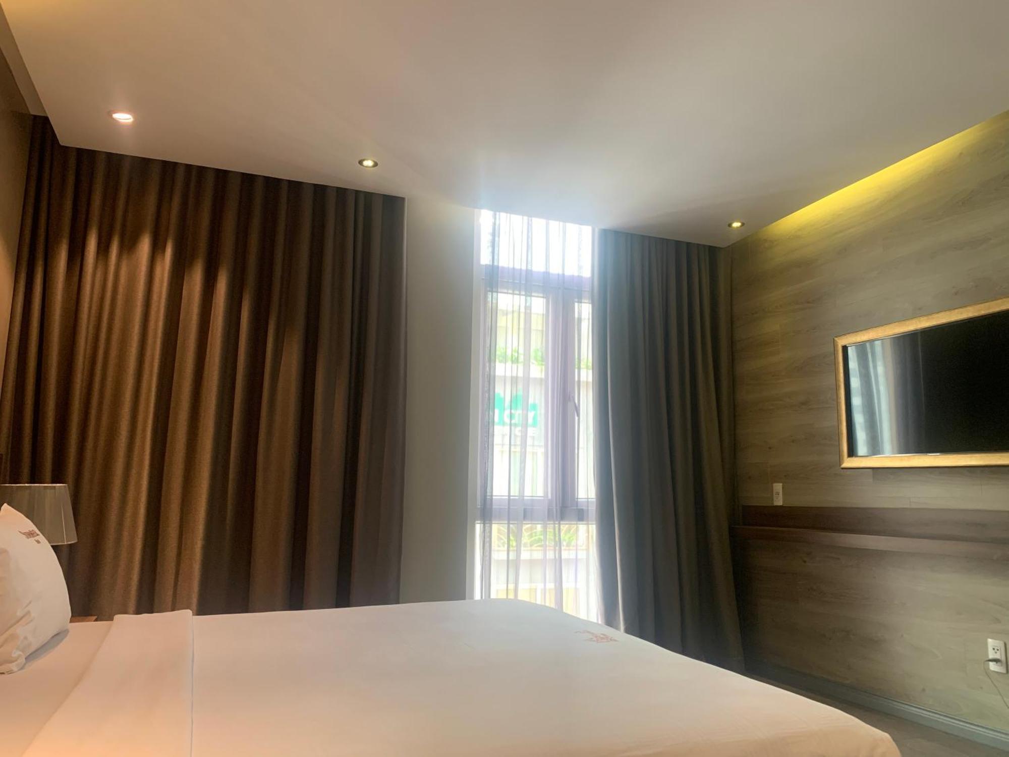 הו צ'י מין סיטי Sunflower Luxury Hotel מראה חיצוני תמונה